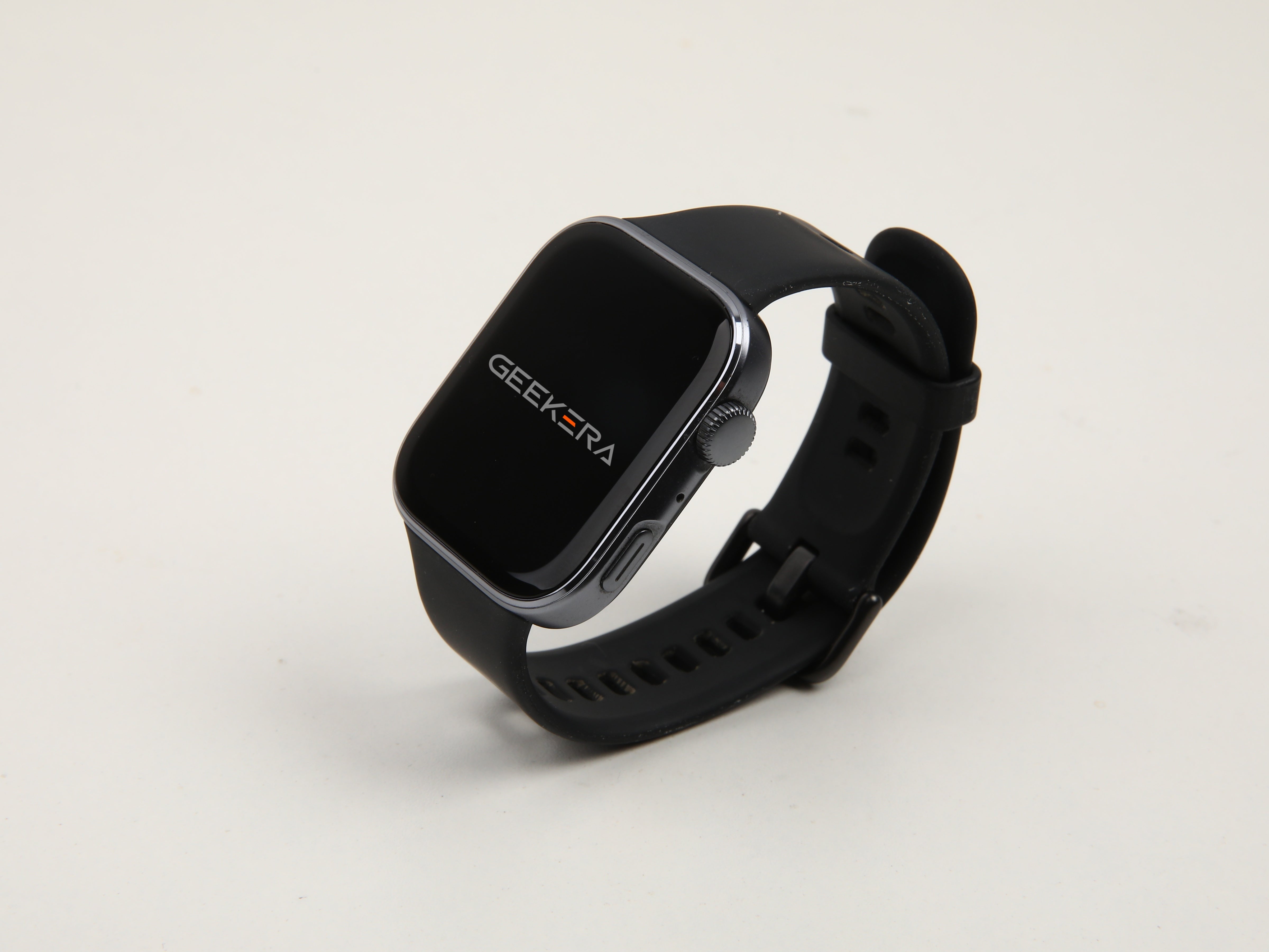 Smart Watch Fits for Android and IPhone, IP68, for Gift, Black