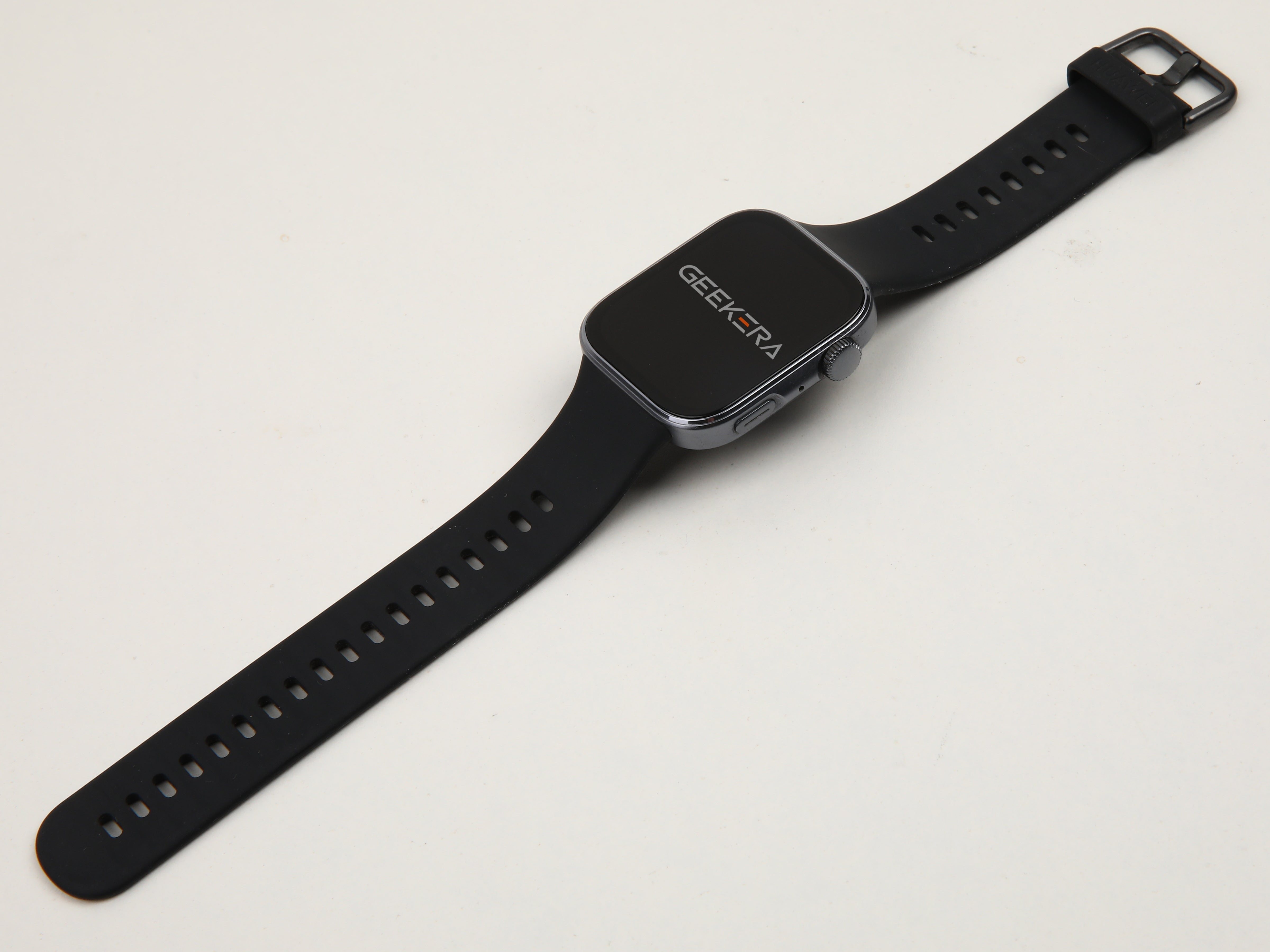 Smart Watch Fits for Android and IPhone, IP68, for Gift, Black